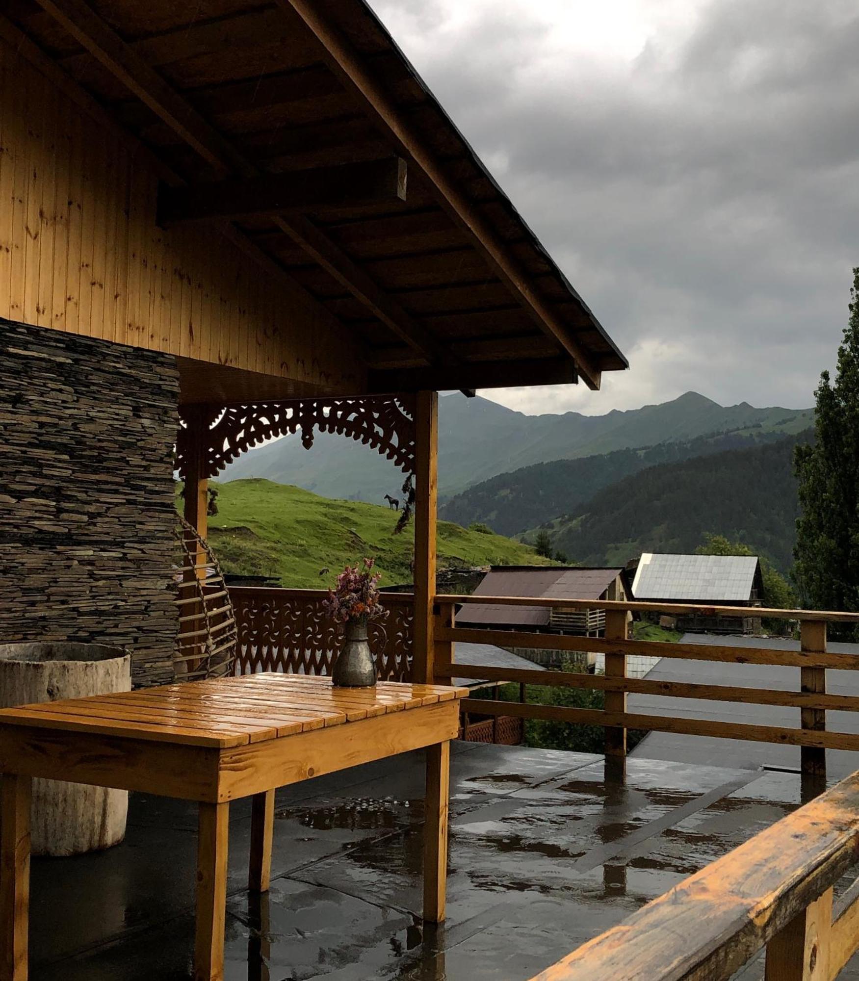 A North Homestay Omalo Luaran gambar